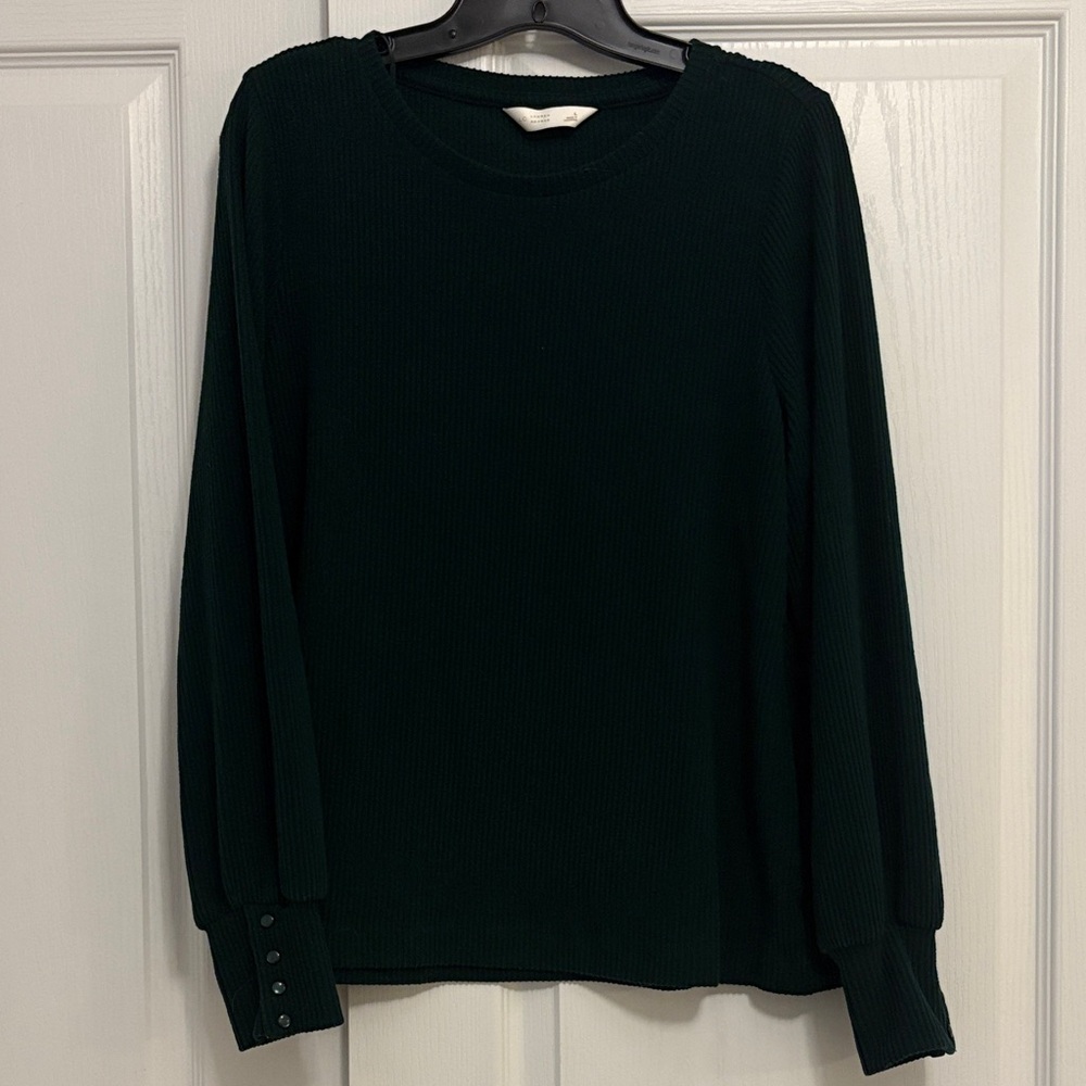 Dark Green Long Sleeve Top Perfect Fall/Winter Top